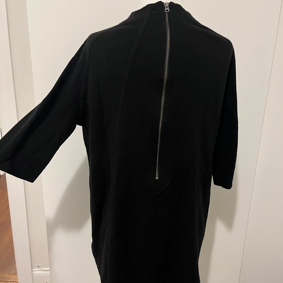 50% WOOL FALL / WINTER ESSENTIAL DRESS OR OVERSIZE TOP - Picture 3 of 4